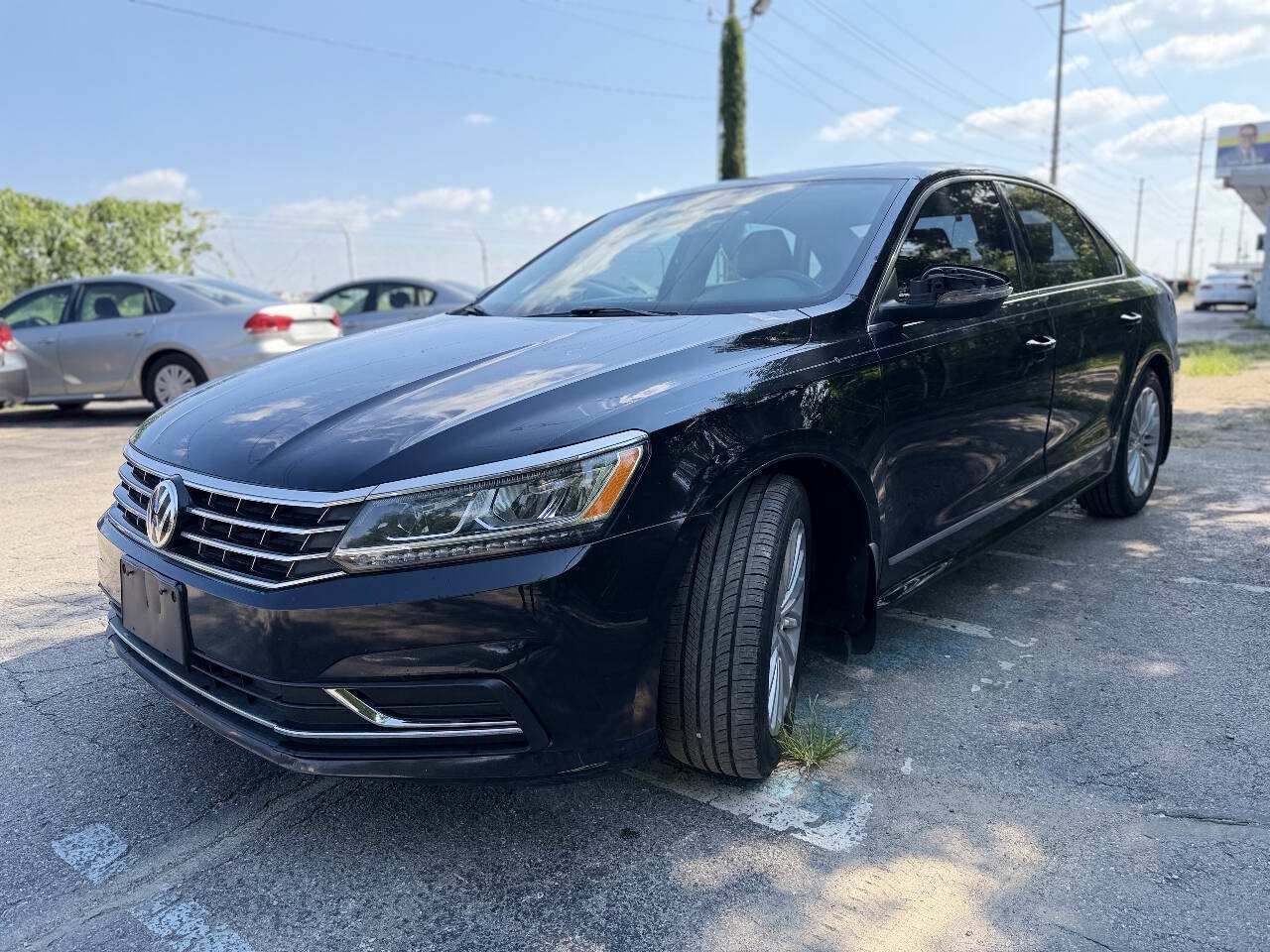 Used 2017 Volkswagen Passat 1.8T SE w/ SE Lighting Package FWD image 7