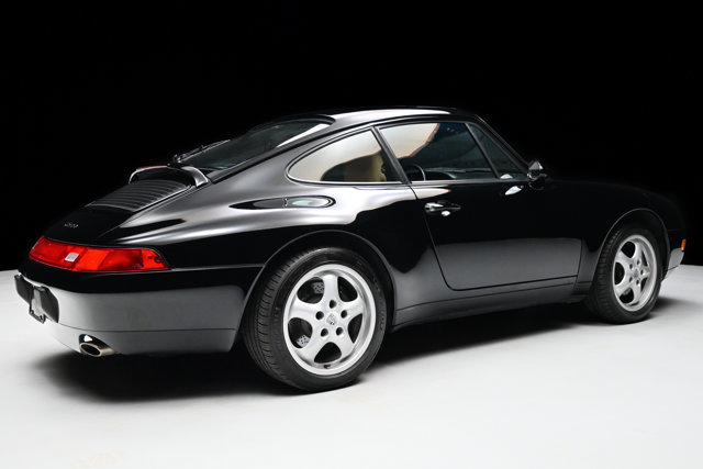 Used 1995 Porsche 911 Carrera RWD image 23