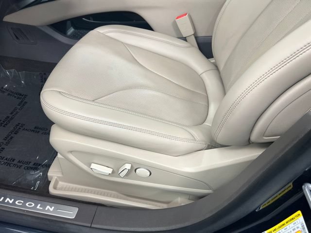 Certified 2023 Lincoln Nautilus Reserve AWD/4WD image 14