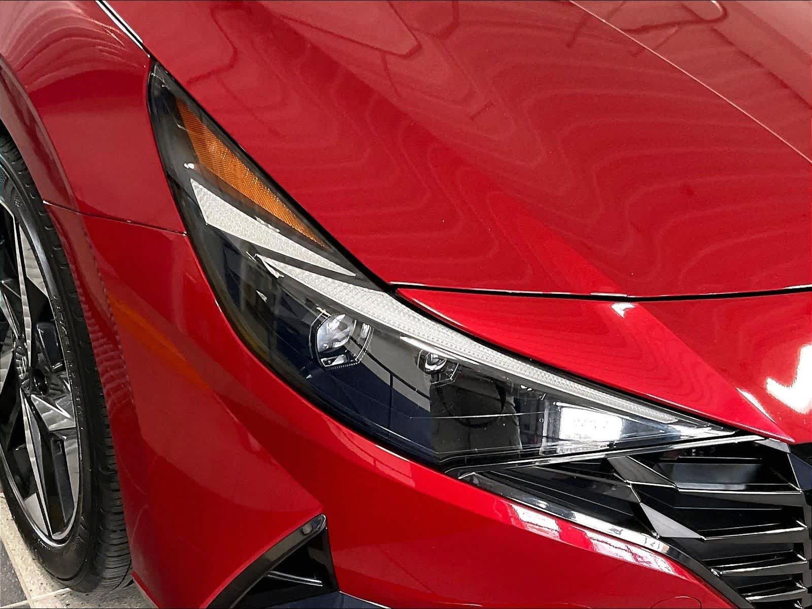 Certified 2023 Hyundai Elantra Limited FWD image 33