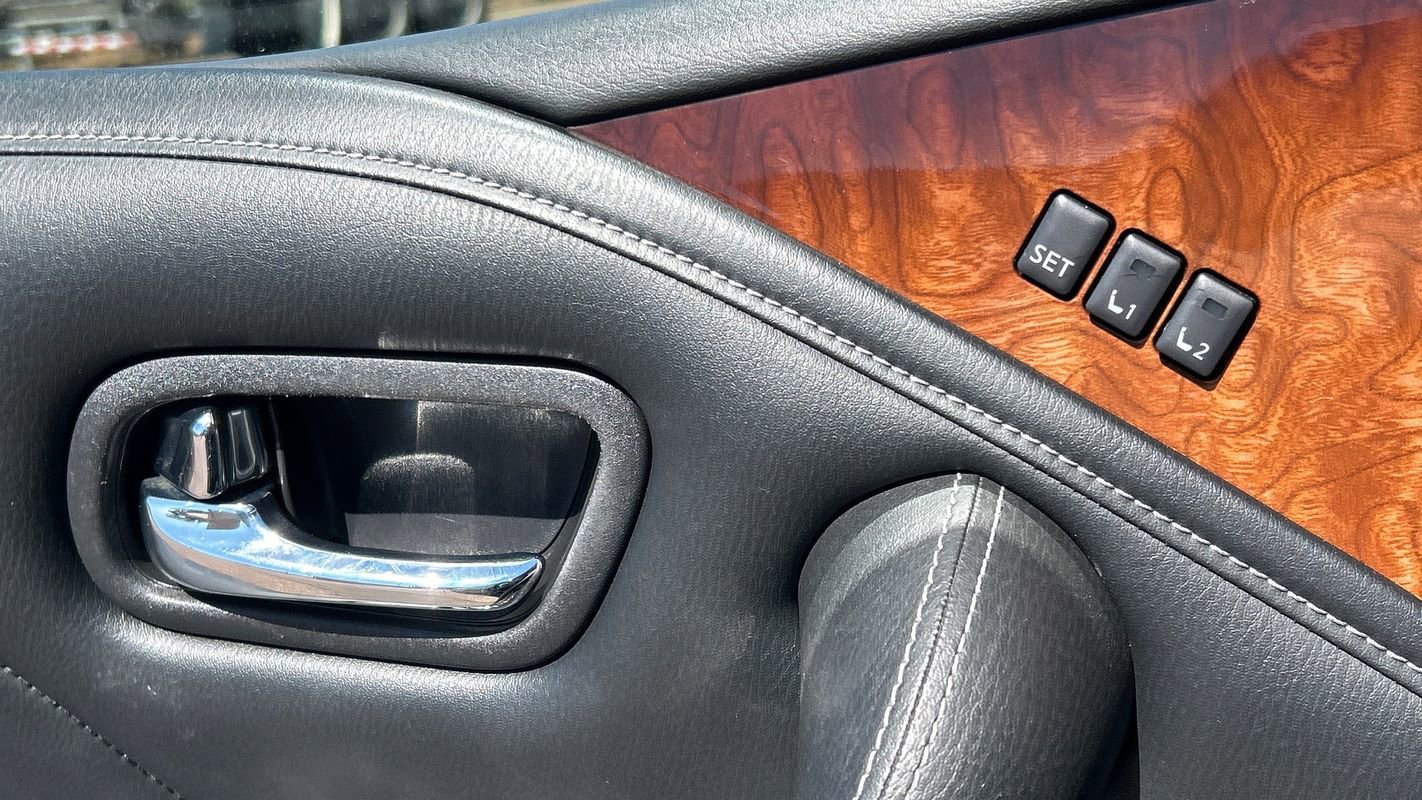 Used 2016 INFINITI QX80 4WD w/ Deluxe Technology Package image 28