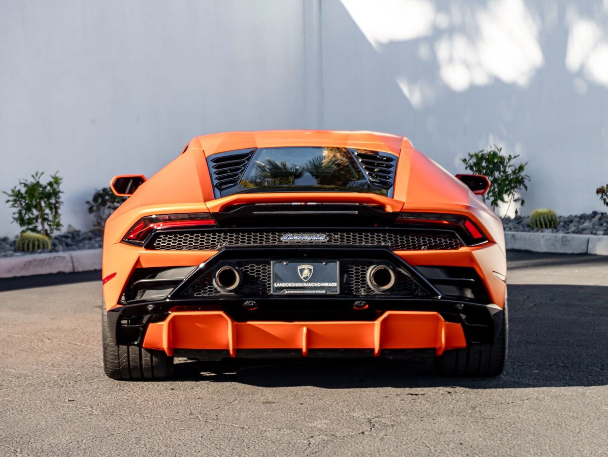 Used 2021 Lamborghini Huracan EVO image 8