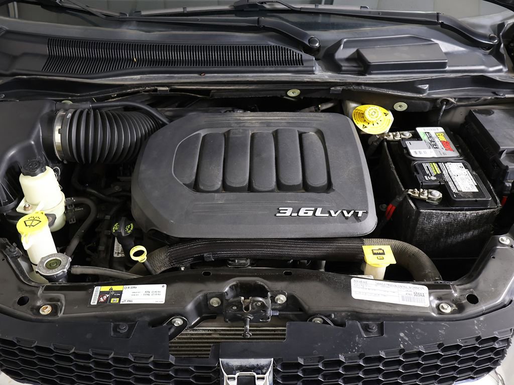 Used 2016 Dodge Grand Caravan American Value Package image 12