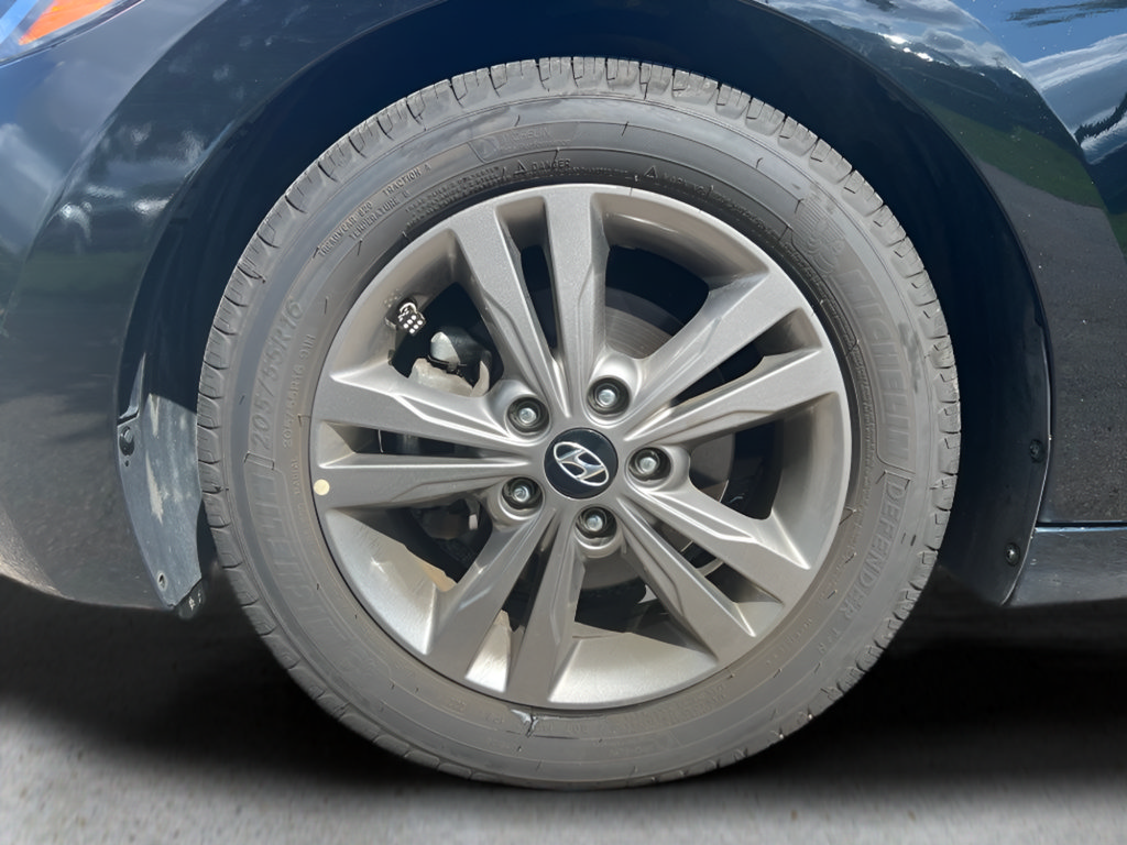 Used 2017 Hyundai Elantra Value Edition FWD image 11