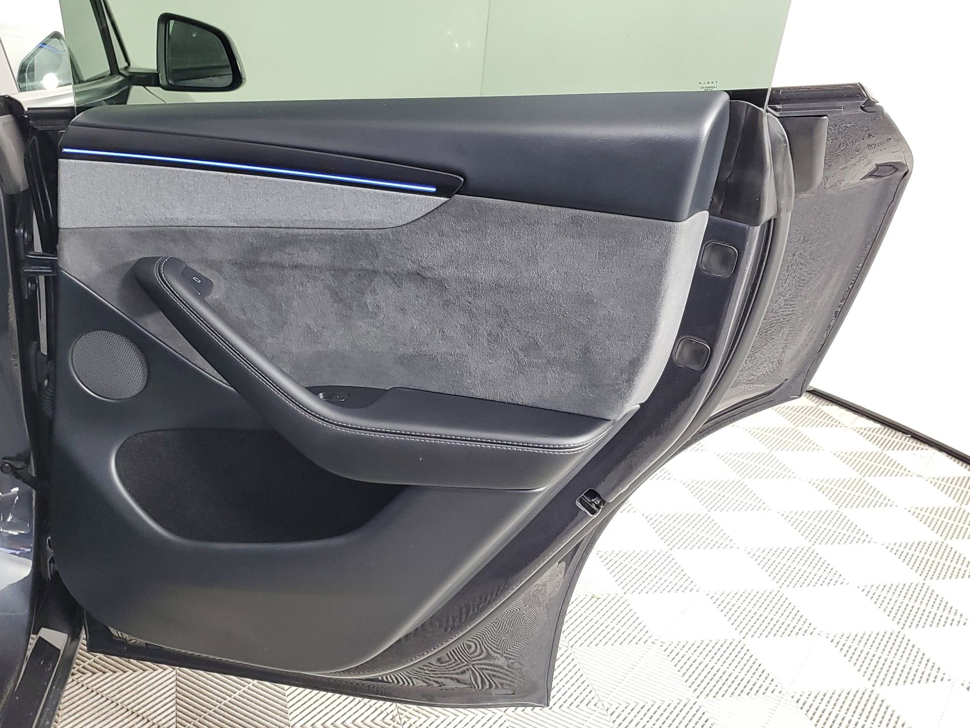 Used 2026 Tesla Model Y Long Range image 26