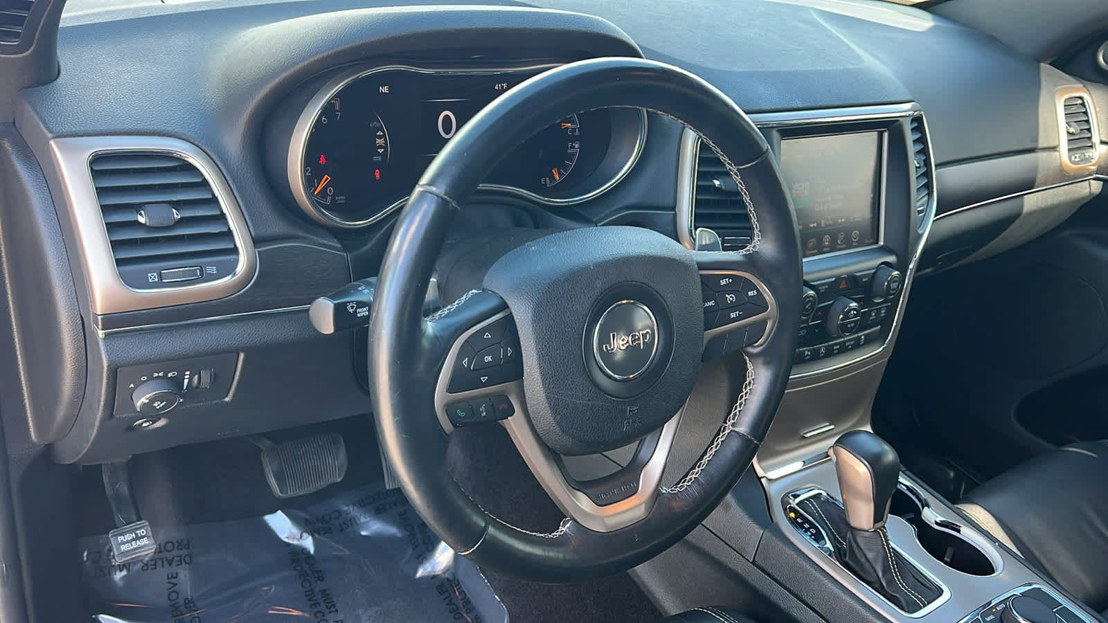 Used 2016 Jeep Grand Cherokee Limited image 10
