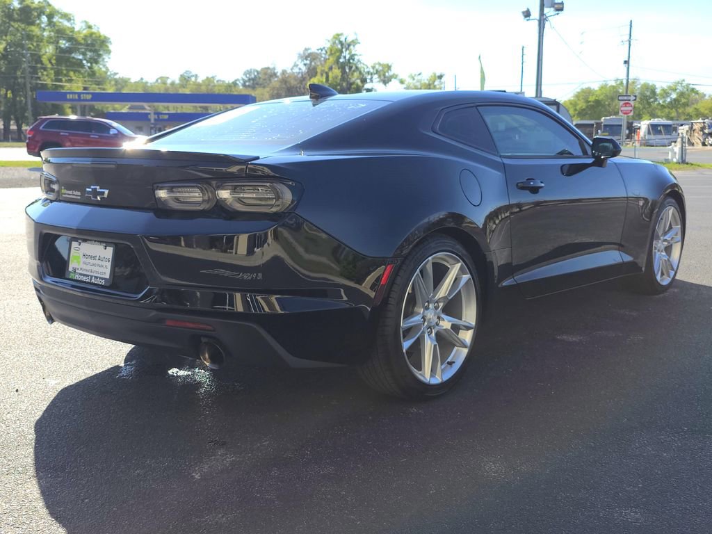 Used 2021 Chevrolet Camaro LT w/ RS Package RWD image 5
