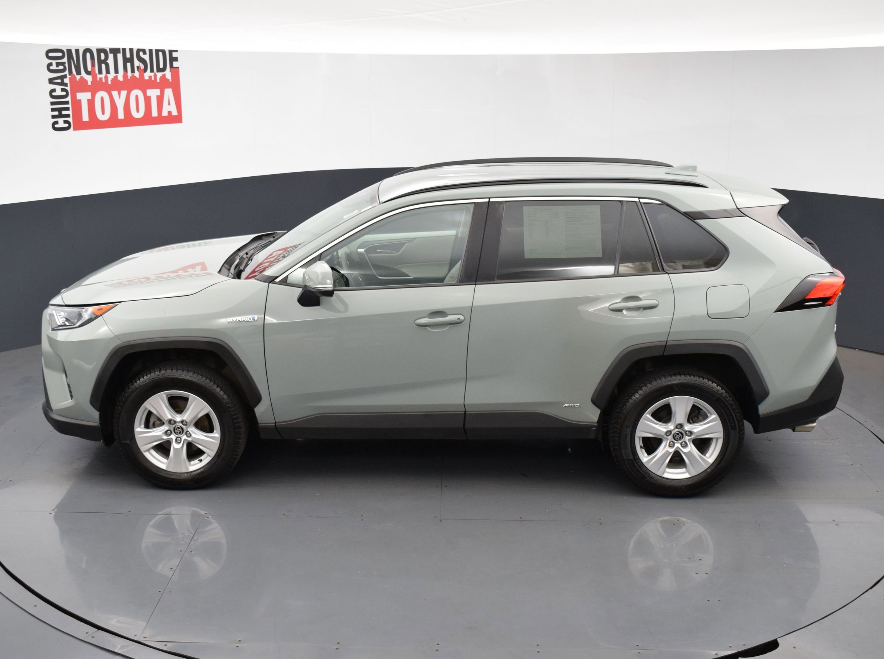Used 2021 Toyota RAV4 XLE image 17