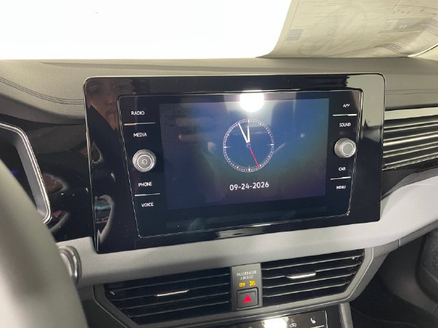 New 2027 Volkswagen Jetta SE FWD image 5