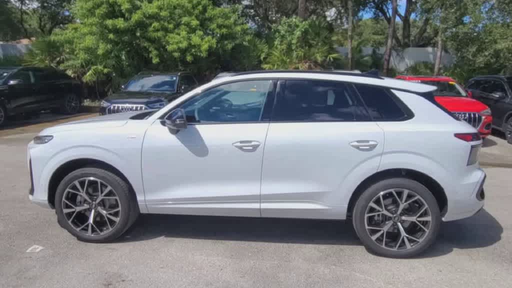 New 2026 Audi Q3 quattro 2.0T AWD/4WD image 5
