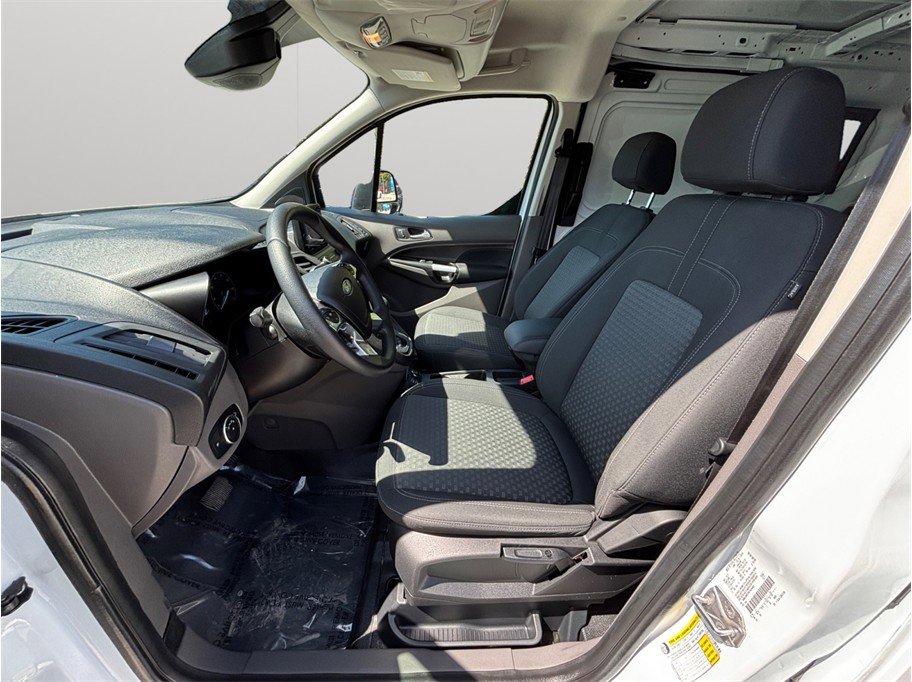 Used 2019 Ford Transit Connect XLT image 2