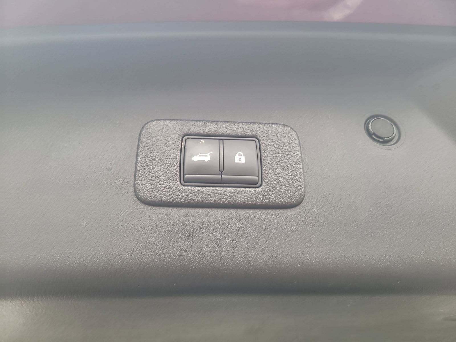 Used 2023 Nissan Armada Platinum w/ Captain's Chairs Package AWD/4WD image 27