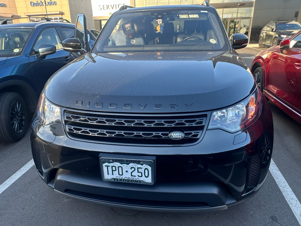 Used 2017 Land Rover Discovery SE AWD/4WD image 5