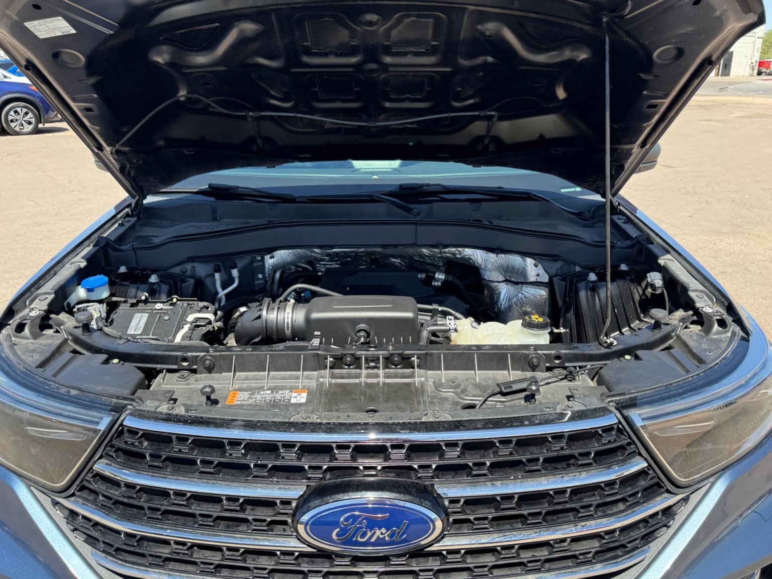 Used 2020 Ford Explorer XLT w/ Equipment Group 202A RWD image 20