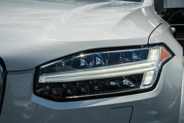 Certified 2023 Volvo XC90 B6 Plus AWD/4WD image 13