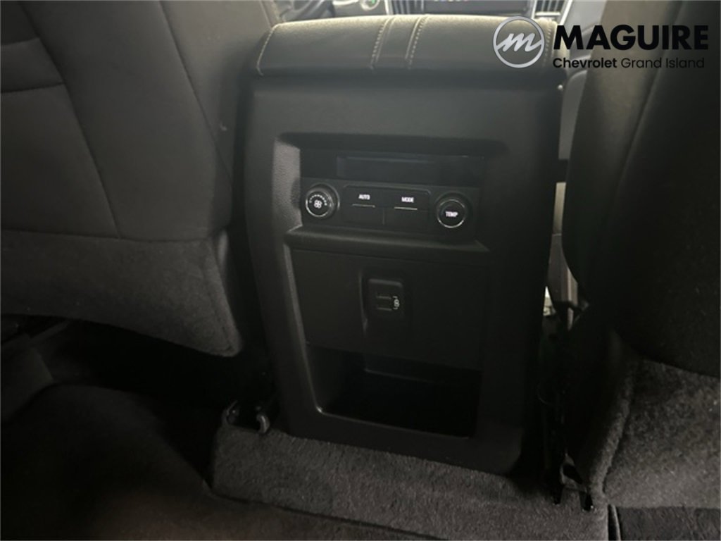 Used 2020 Chevrolet Traverse LT w/ LPO, Floor Liner Package image 23