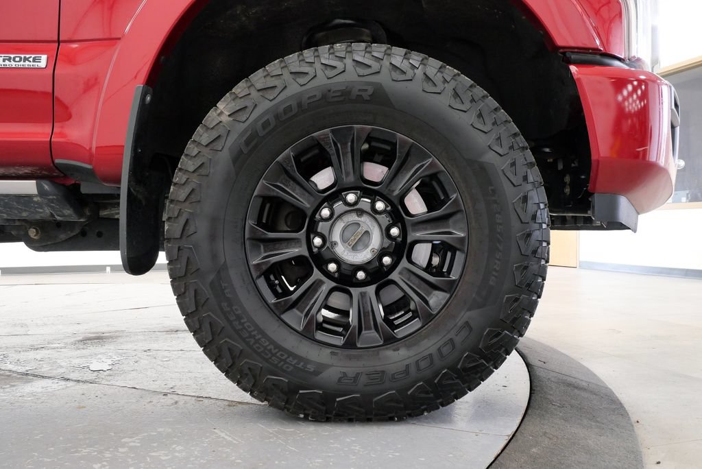 Used 2022 Ford F350 Platinum w/ Tremor Off-Road Package AWD/4WD image 39