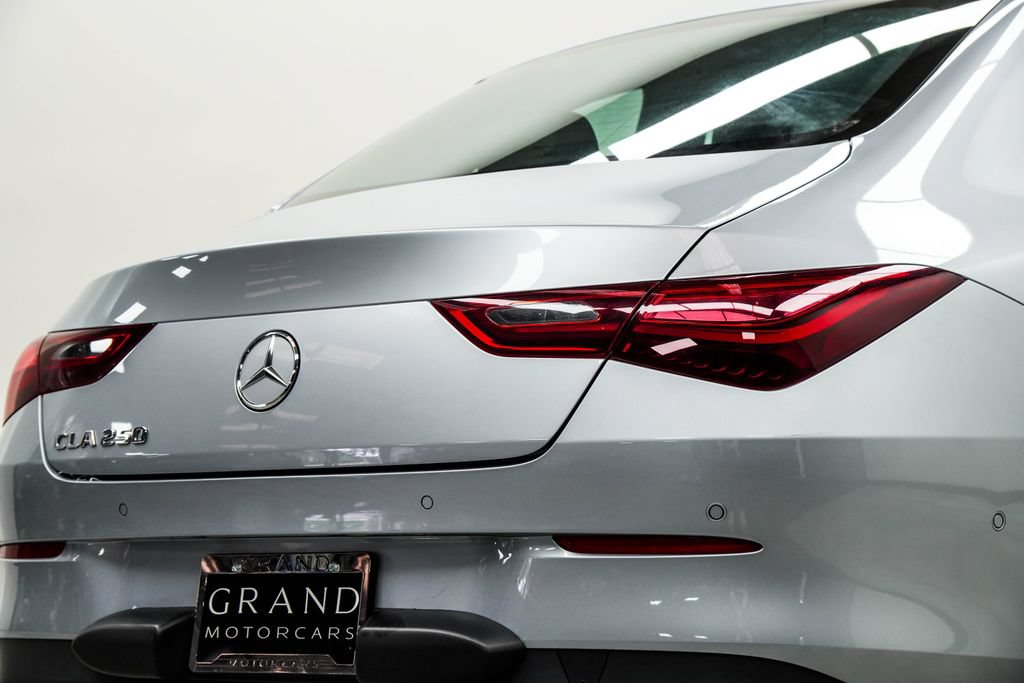 Used 2025 Mercedes-Benz CLA 250 image 14
