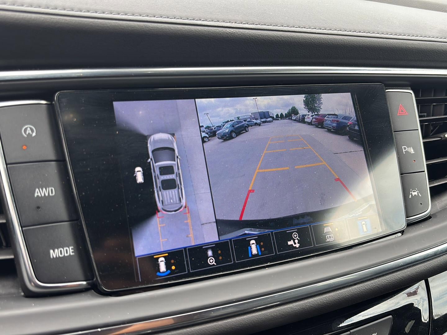 Used 2024 Buick Enclave Avenir w/ Avenir Technology Package AWD/4WD image 12