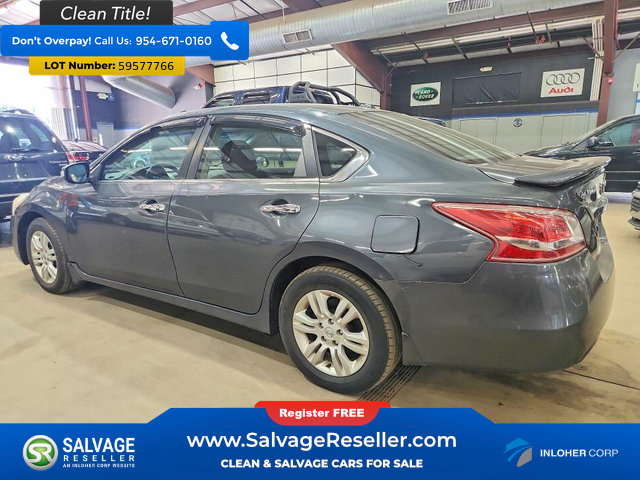 Used 2013 Nissan Altima 2.5 SV w/ 2.5SV Convenience Pkg FWD image 3