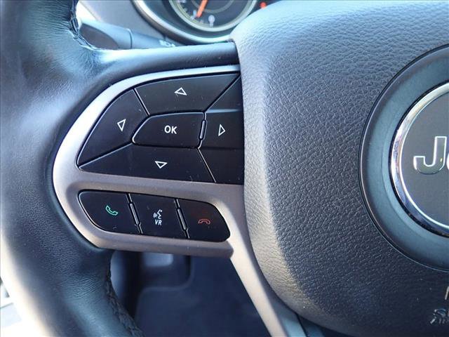 Used 2019 Jeep Cherokee Limited AWD/4WD image 14