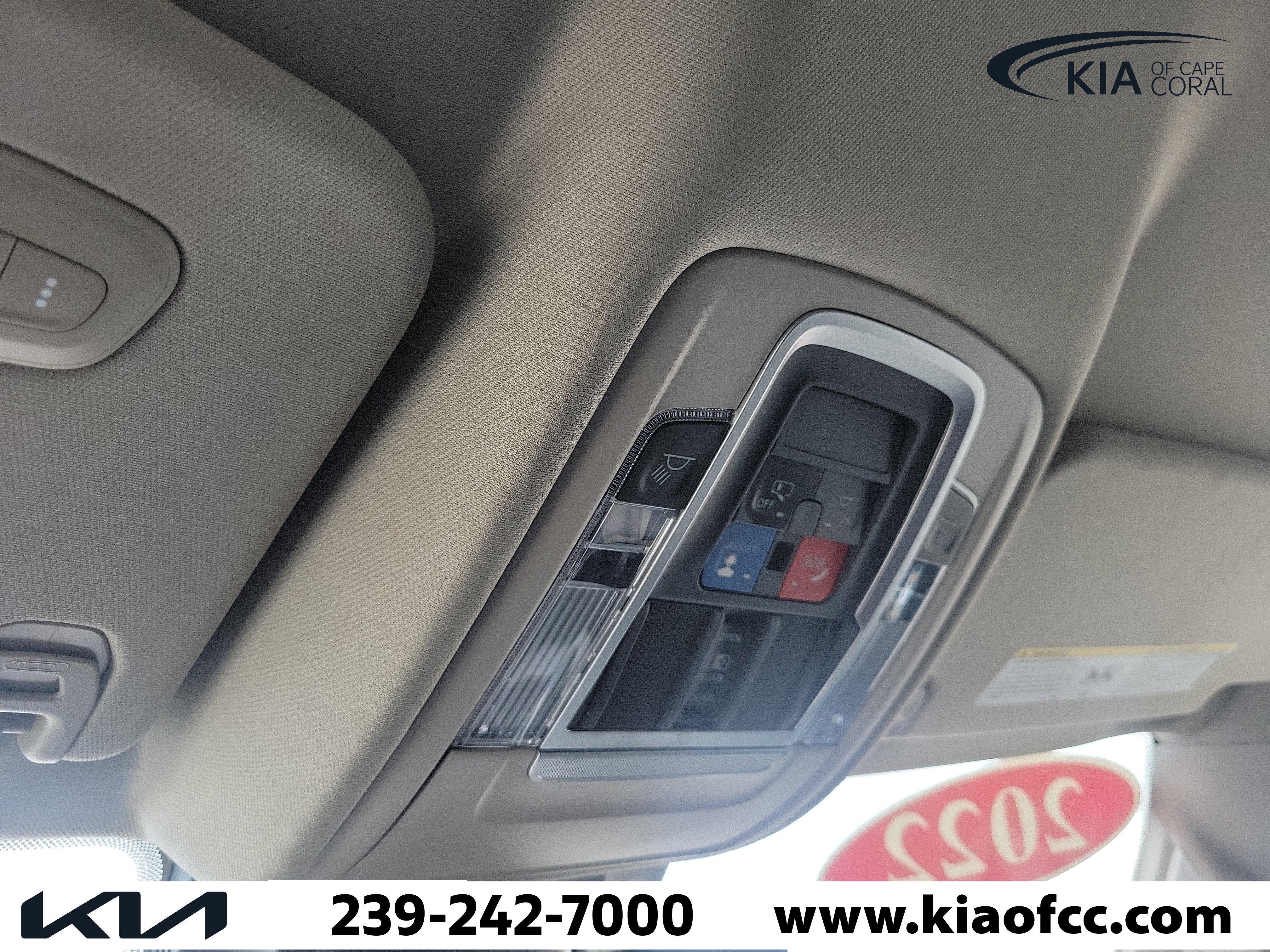 Used 2022 RAM 1500 Laramie AWD/4WD image 32