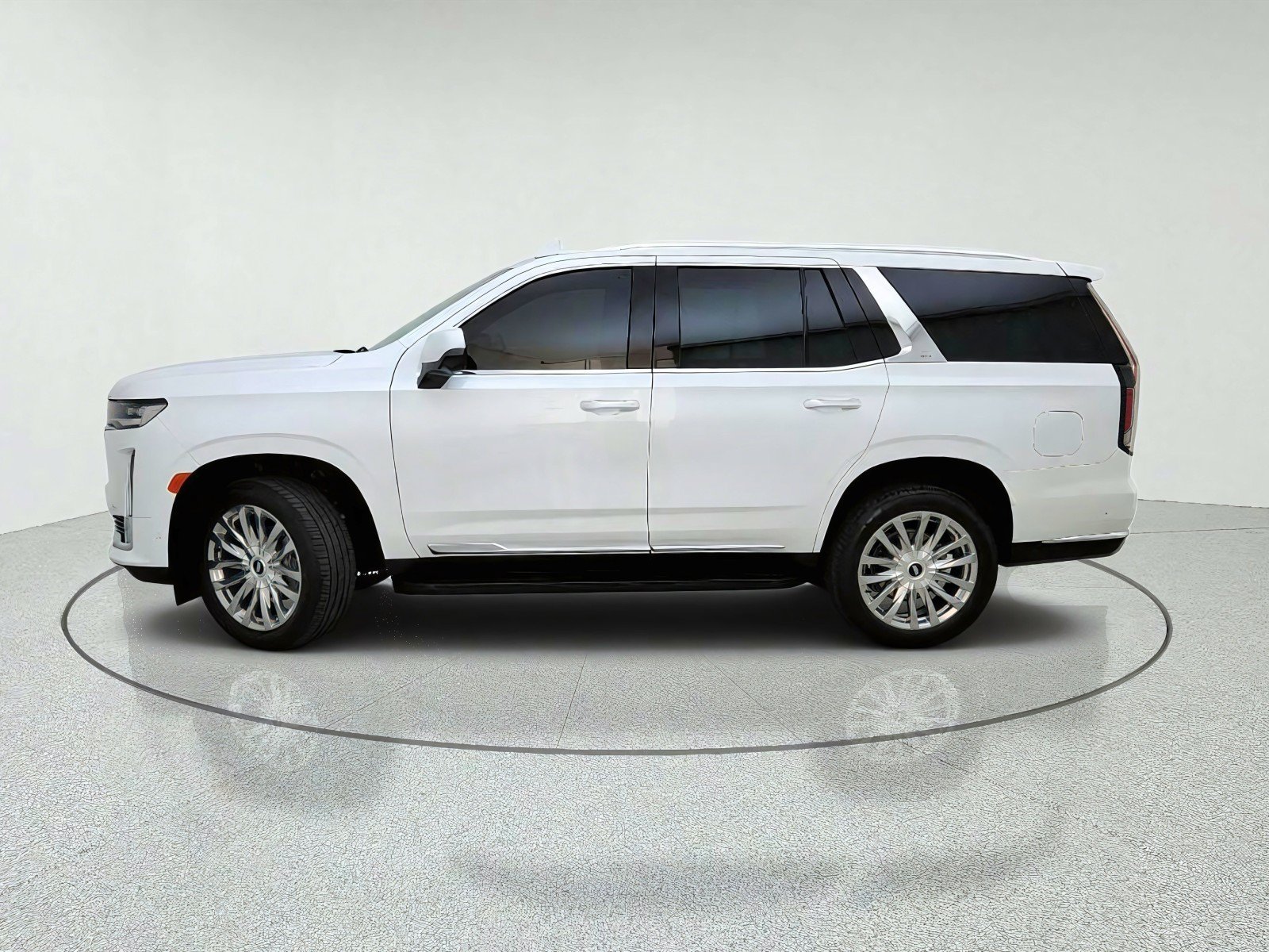 Used 2024 Cadillac Escalade Premium Luxury AWD/4WD image 14