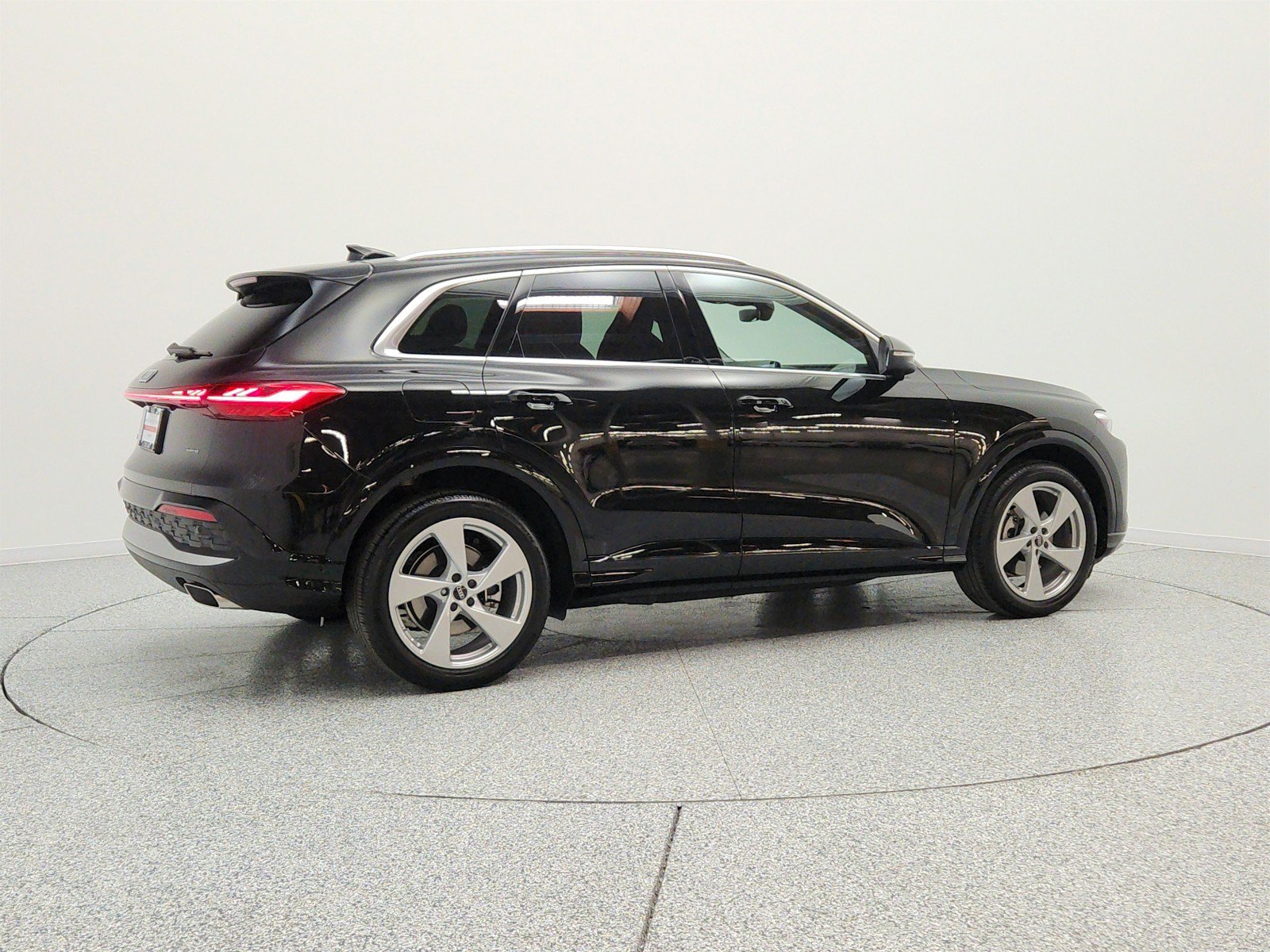 Used 2025 Audi Q5 Prestige AWD/4WD image 5