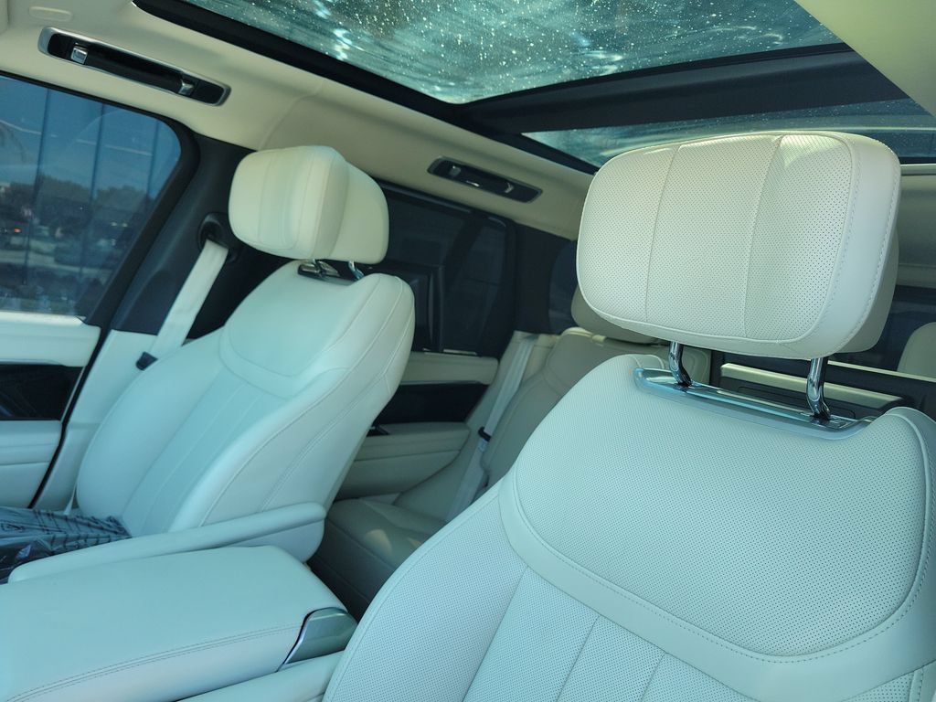 Certified 2024 Land Rover Range Rover Autobiography AWD/4WD image 26