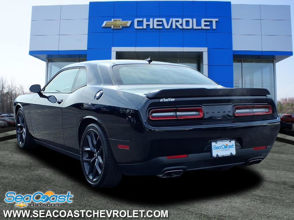 Used 2022 Dodge Challenger R/T w/ Plus Package image 4