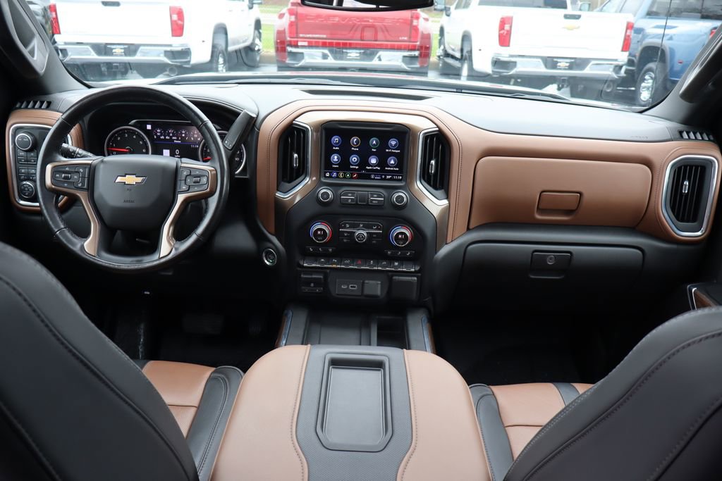 Used 2022 Chevrolet Silverado 1500 High Country w/ LPO, Dark Essentials Package image 17