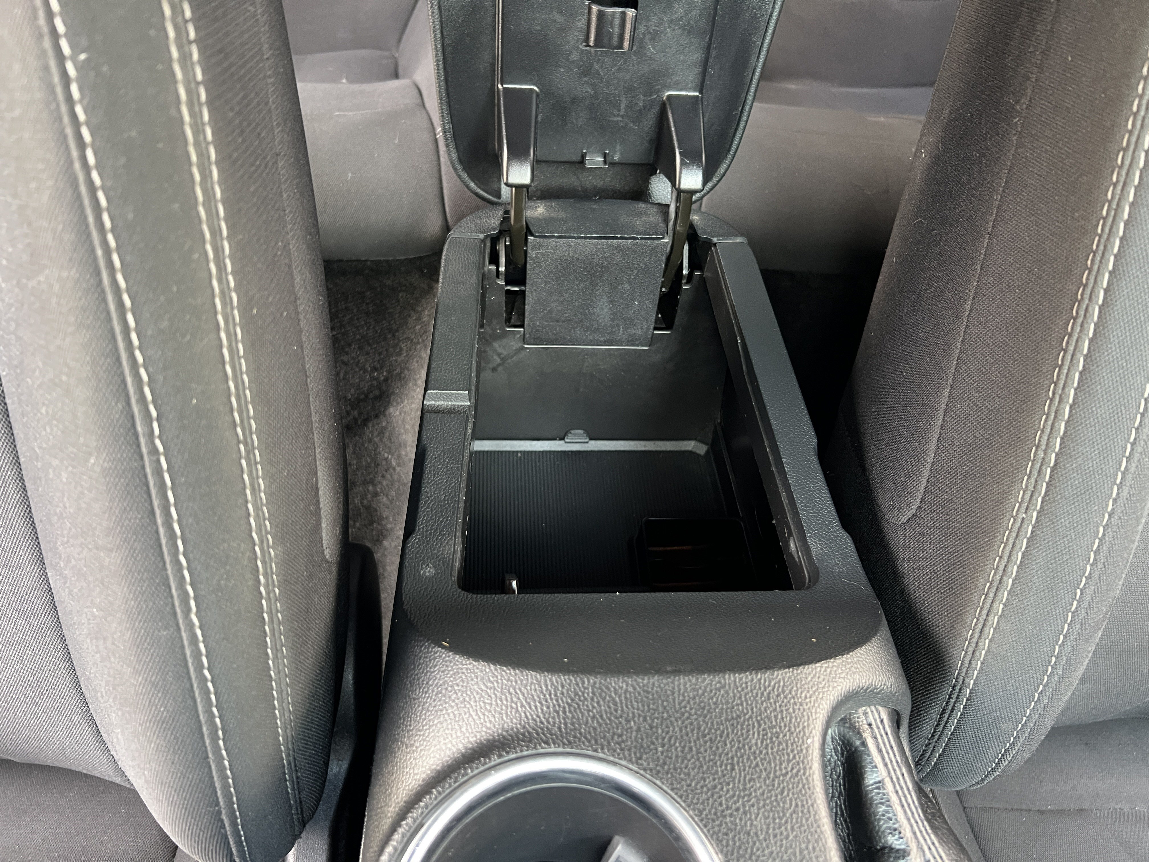 Used 2018 Ford Mustang Coupe w/ Equipment Group 101A RWD image 21
