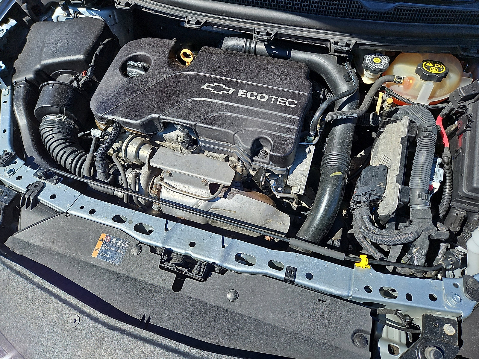 Used 2017 Chevrolet Cruze LS FWD image 27