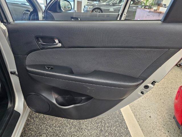 Used 2012 Hyundai Elantra w/ Preferred Pkg FWD image 28