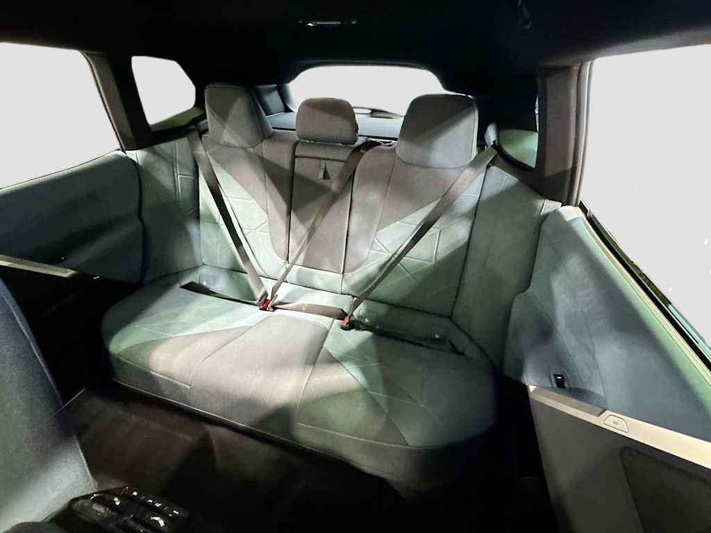 Used 2023 BMW iX xDrive50 w/ Sport Package image 14