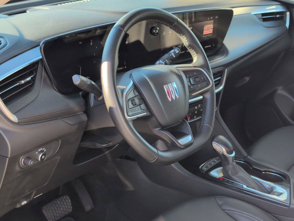 Used 2024 Buick Encore GX Sport Touring image 7