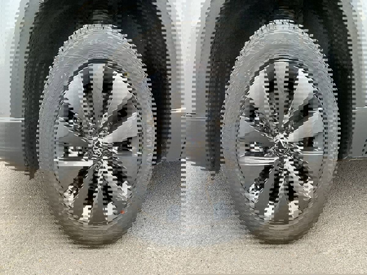 Used 2024 Volkswagen Taos S image 10