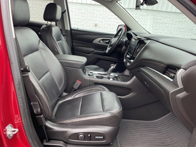 Used 2021 Chevrolet Traverse RS image 16