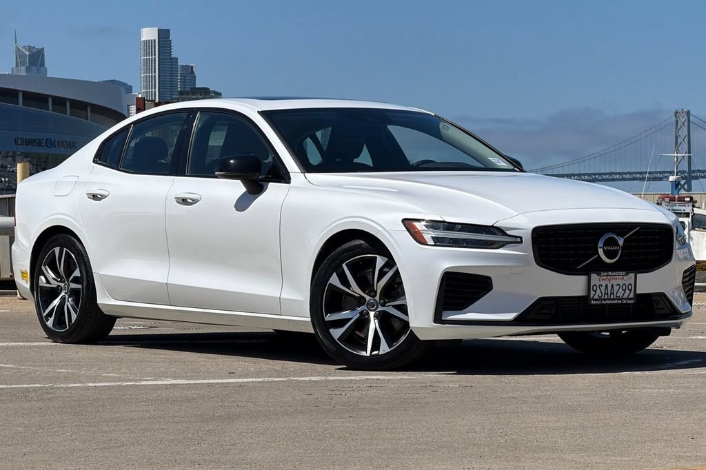 Certified 2022 Volvo S60 T8 R-Design Expression