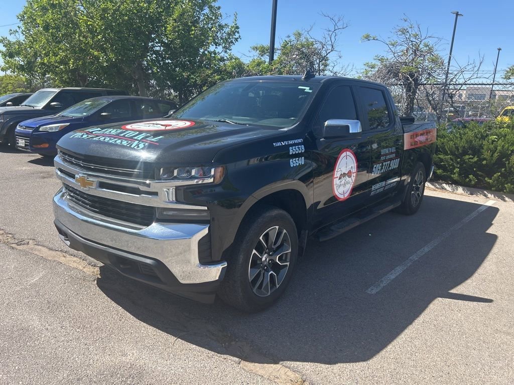 Used 2021 Chevrolet Silverado 1500 LT w/ Bed Protection Package AWD/4WD image 1