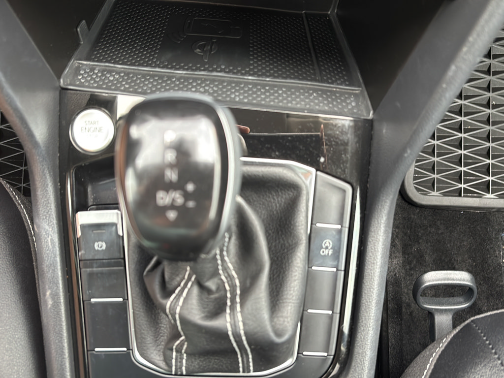 Used 2023 Volkswagen Taos SE FWD image 28