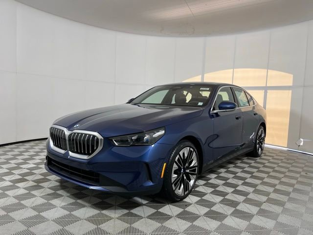 New 2026 BMW 530i xDrive w/ Premium Package AWD/4WD image 3
