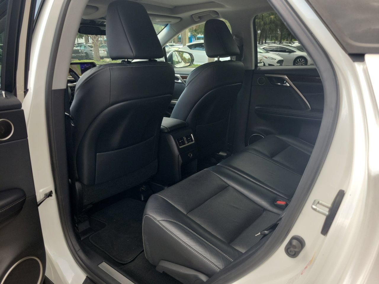 Used 2019 Lexus RX 350 FWD w/ Navigation Package image 9