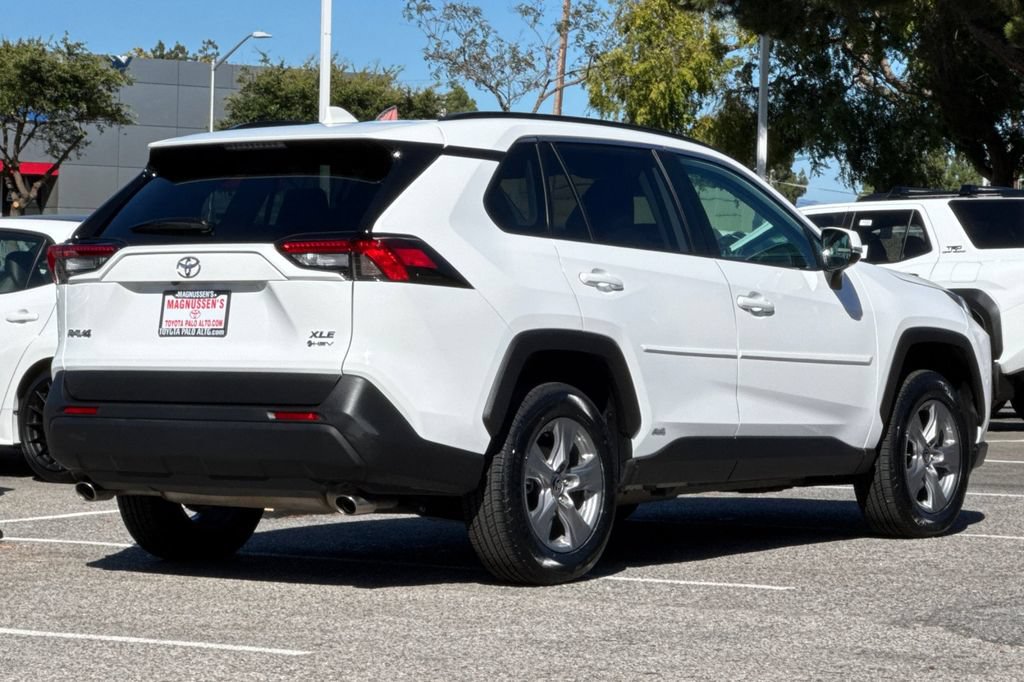 Certified 2025 Toyota RAV4 XLE AWD/4WD image 3