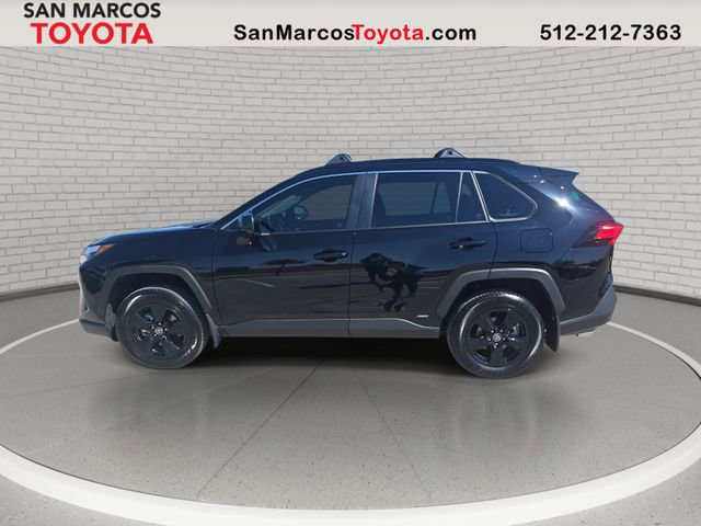 Used 2025 Toyota RAV4 LE image 8