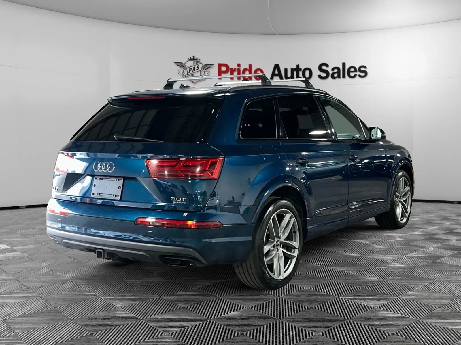 Used 2018 Audi Q7 3.0T Prestige w/ Prestige Package image 11