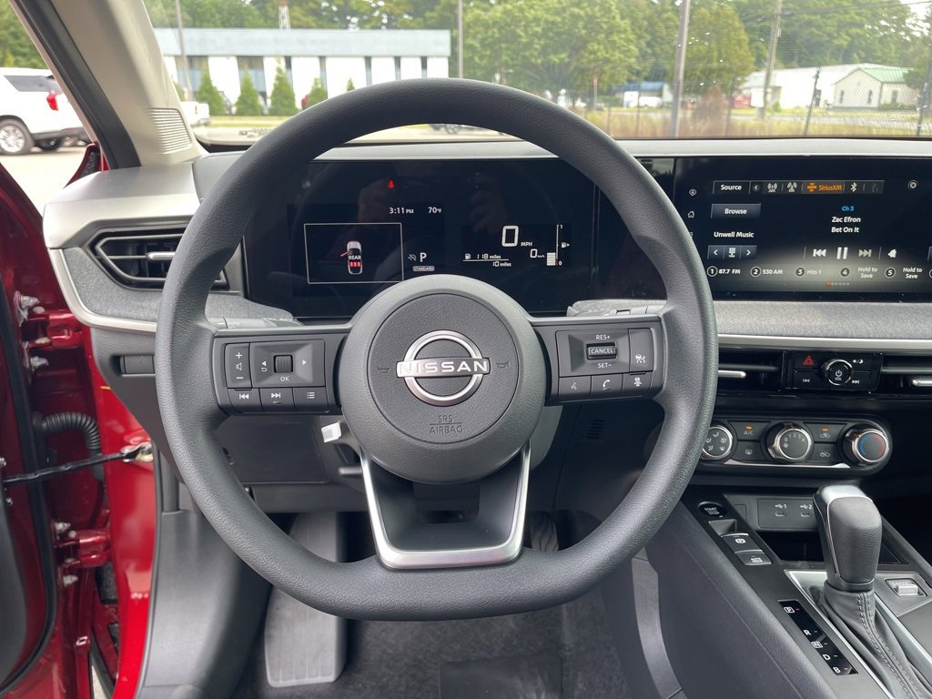 New 2025 Nissan Kicks SV image 13