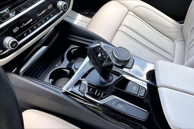 Used 2018 BMW 530e xDrive w/ Premium Package 2 AWD/4WD image 20