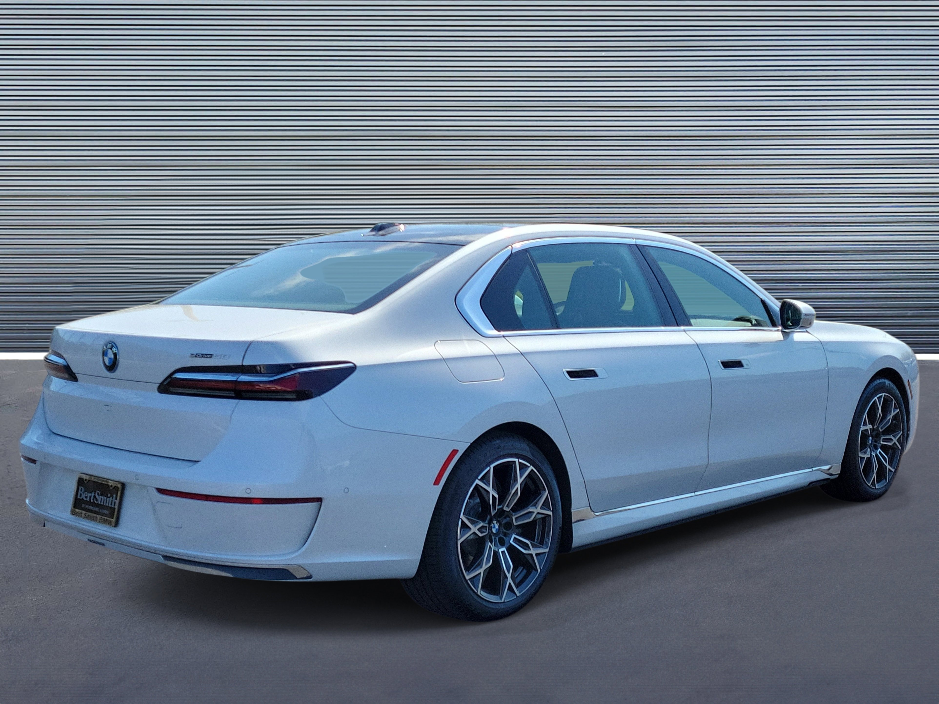 New 2026 BMW i7 eDrive50 w/ Premium Package RWD image 3