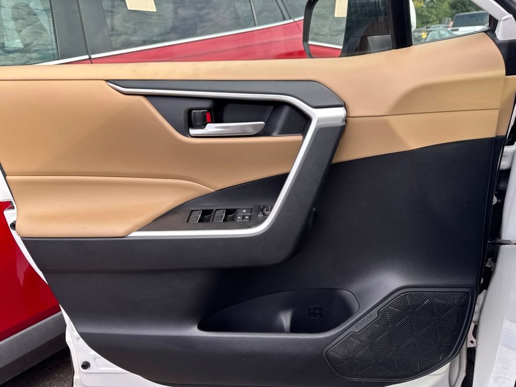 Used 2023 Toyota RAV4 XLE w/ Convenience Package AWD/4WD image 9